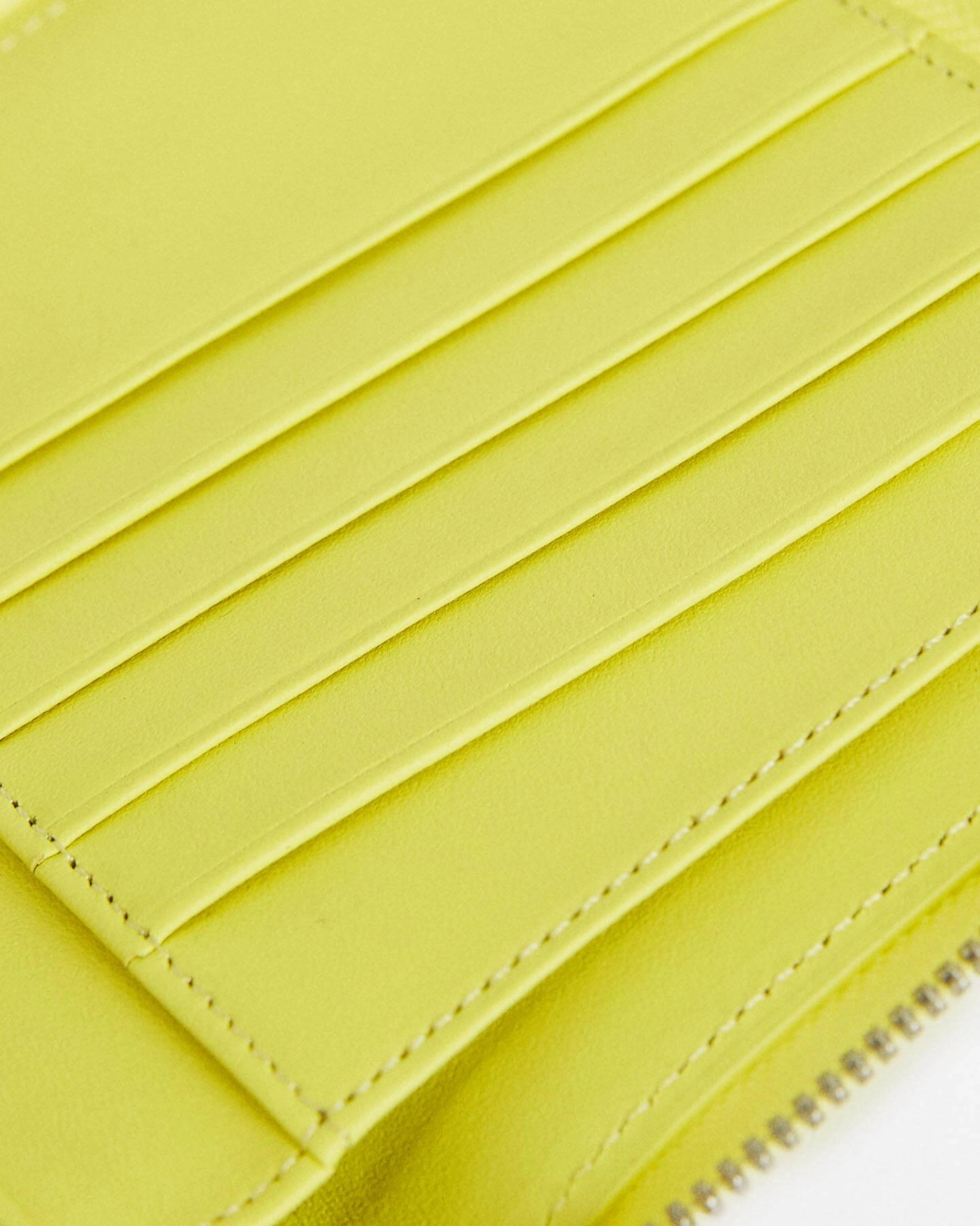 Portela Leather Zip Wallet